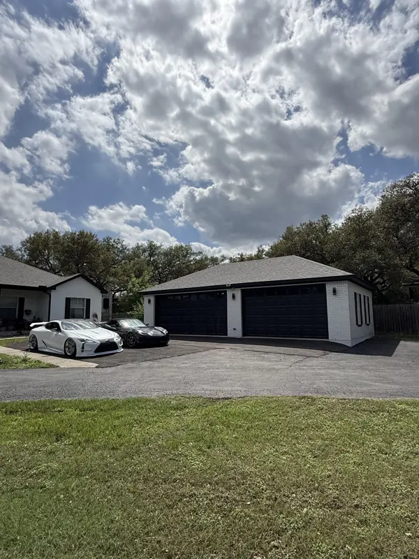 Custom two-car garage, San Antonio