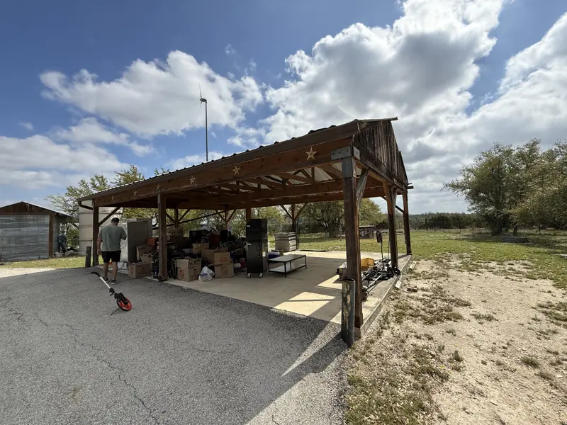 Open-air pole barn pavilion with Texas star